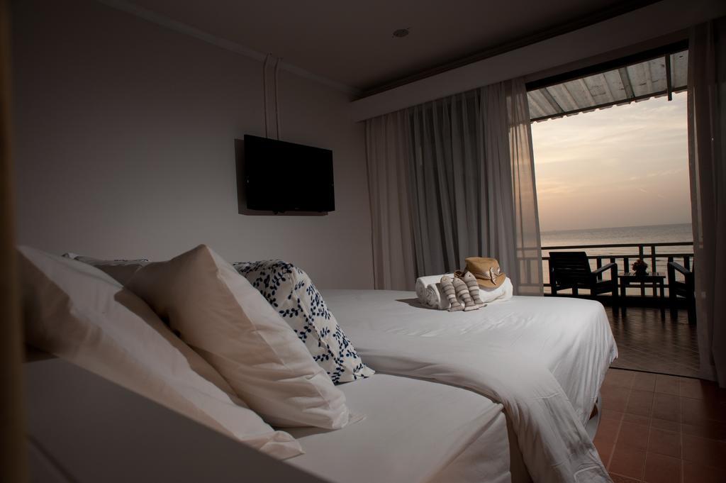 At Zea Hotel Patong Kültér fotó